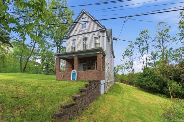 1520 Alverado Ave, Beechview, PA 15216