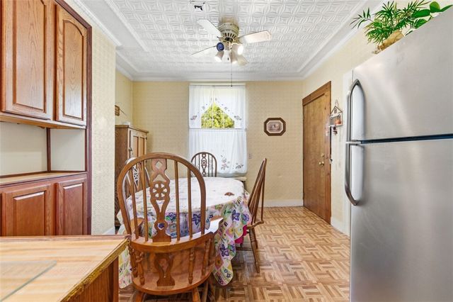 1520 Alverado Ave, Beechview, PA 15216