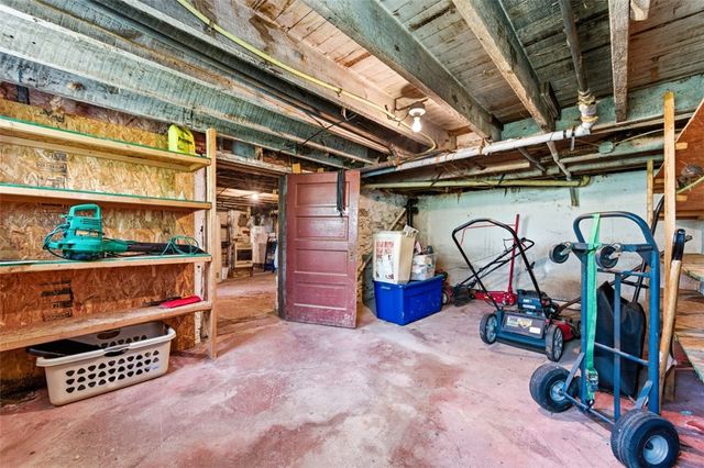 1520 Alverado Ave, Beechview, PA 15216