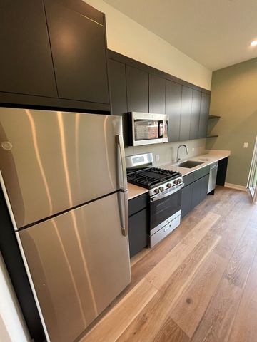 4513 N CLARK Street 309, Chicago, IL 60640