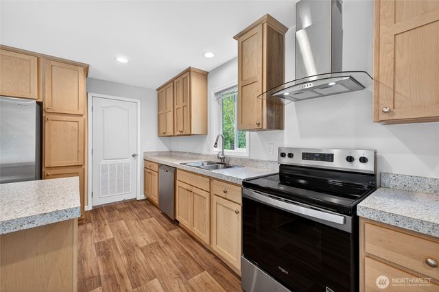 10421 363rd Street Ct E, Eatonville, WA 98328
