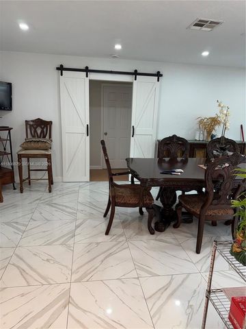 126 Sunflower Cir, Royal Palm Beach, FL 33411