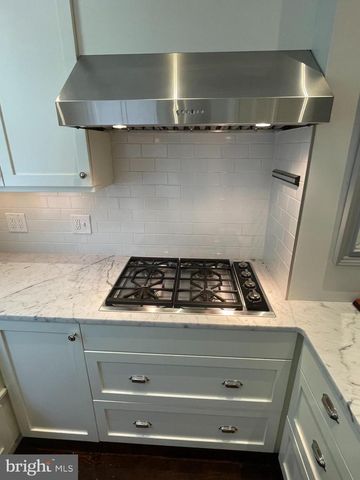 2802 P ST NW, Washington, DC 20007
