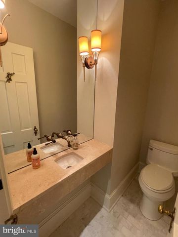 2802 P ST NW, Washington, DC 20007