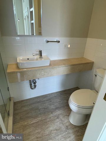 2802 P ST NW, Washington, DC 20007