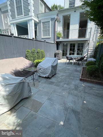 2802 P ST NW, Washington, DC 20007