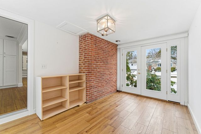 124 Deborah Rd, Newton, MA 02459