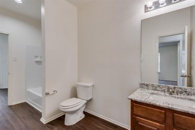 612 Snapdragon Lane, Desoto, TX 75115