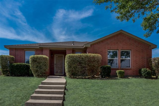 612 Snapdragon Lane, Desoto, TX 75115