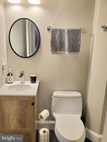 15 INDIAN SPRING DR, Silver Spring, MD 20901