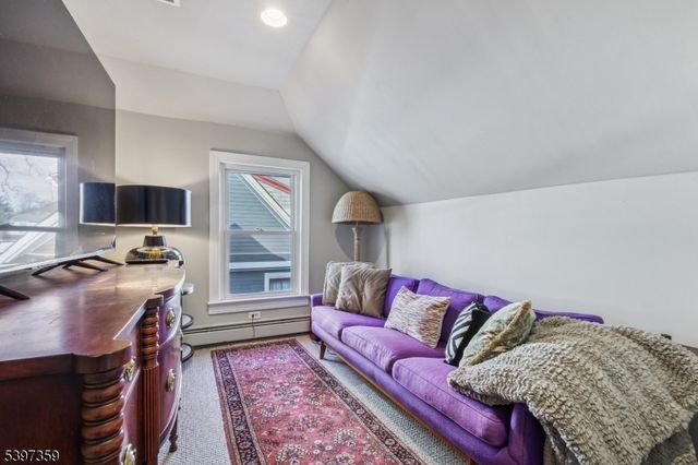 627 Highland Ave, Newark City, NJ 07104