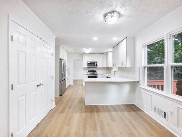 4984 Willow Overlook, Stone Mountain, GA 30088