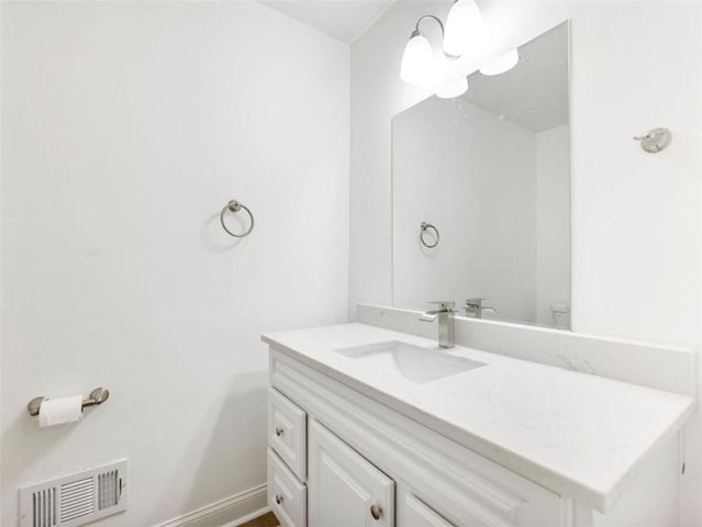 4984 Willow Overlook, Stone Mountain, GA 30088