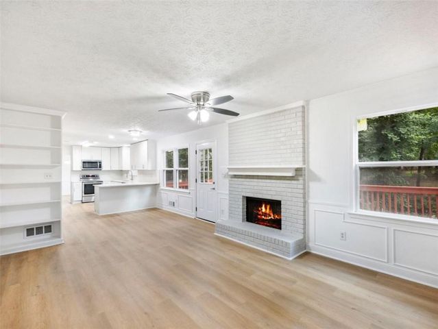4984 Willow Overlook, Stone Mountain, GA 30088