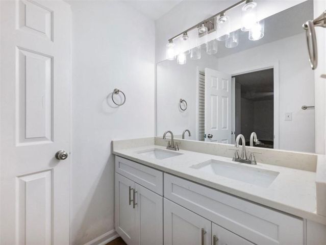 4984 Willow Overlook, Stone Mountain, GA 30088