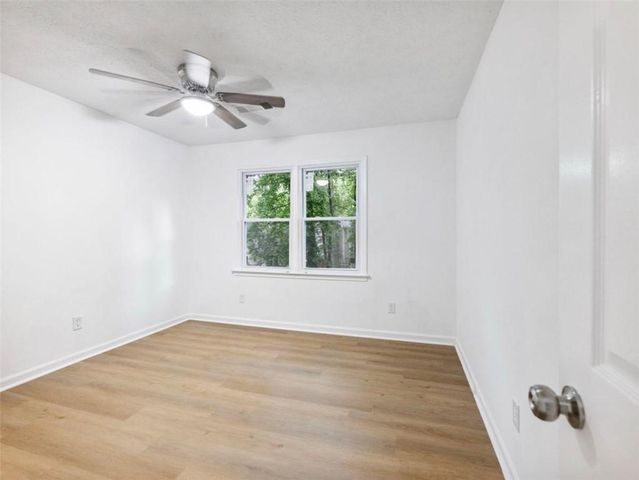 4984 Willow Overlook, Stone Mountain, GA 30088