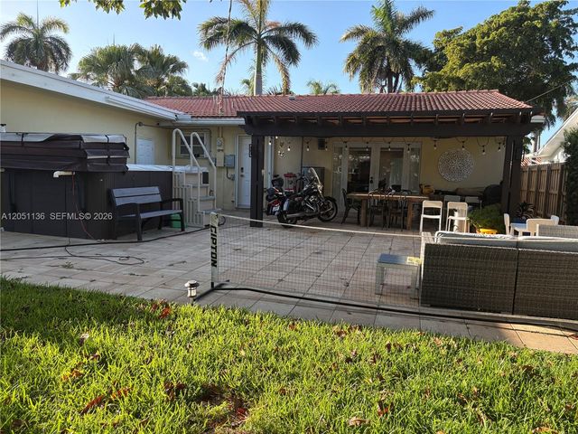 1406 Coolidge St, Hollywood, FL 33020