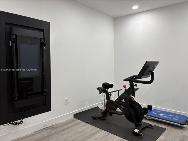 1406 Coolidge St, Hollywood, FL 33020