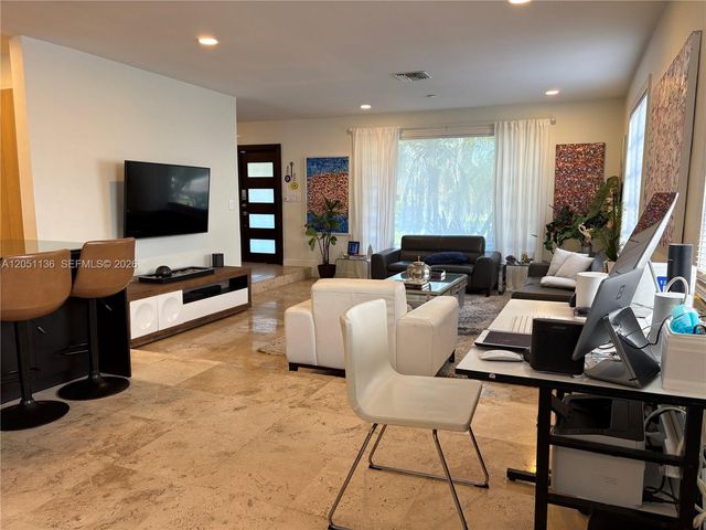 1406 Coolidge St, Hollywood, FL 33020