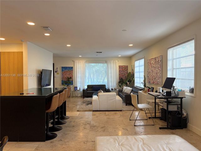 1406 Coolidge St, Hollywood, FL 33020
