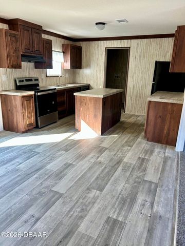 1540 SE 187th Avenue, Silver Springs, FL 34488