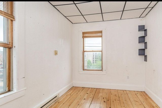 304 Pawtucket Street 2, Lowell, MA 01854