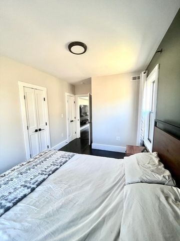 27 Armandine St 3, Boston, MA 02124