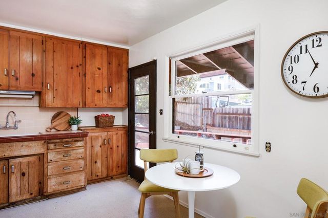 5858 Riley St, San Diego, CA 92110