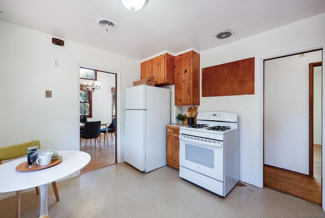 5858 Riley St, San Diego, CA 92110