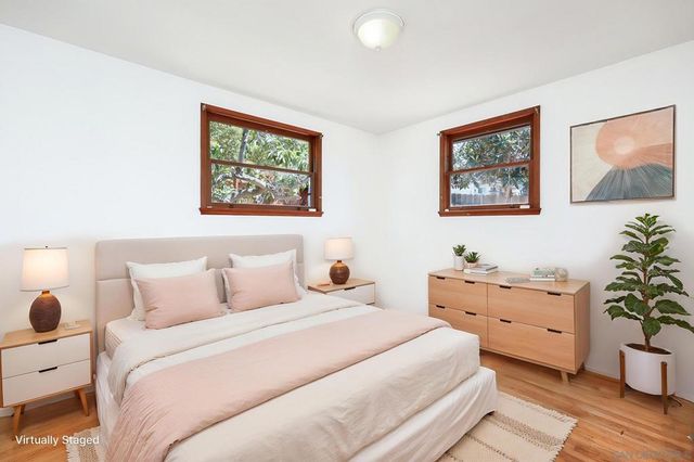 5858 Riley St, San Diego, CA 92110