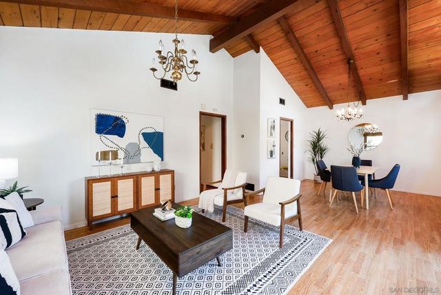 5858 Riley St, San Diego, CA 92110