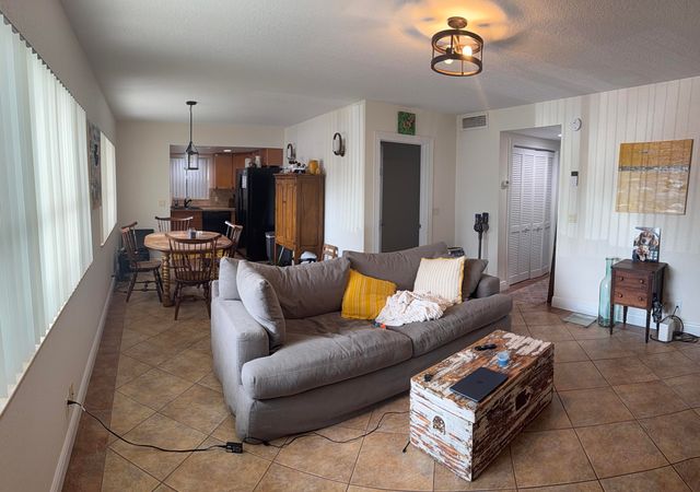 316 Southwind Court 103, North Palm Beach, FL 33408