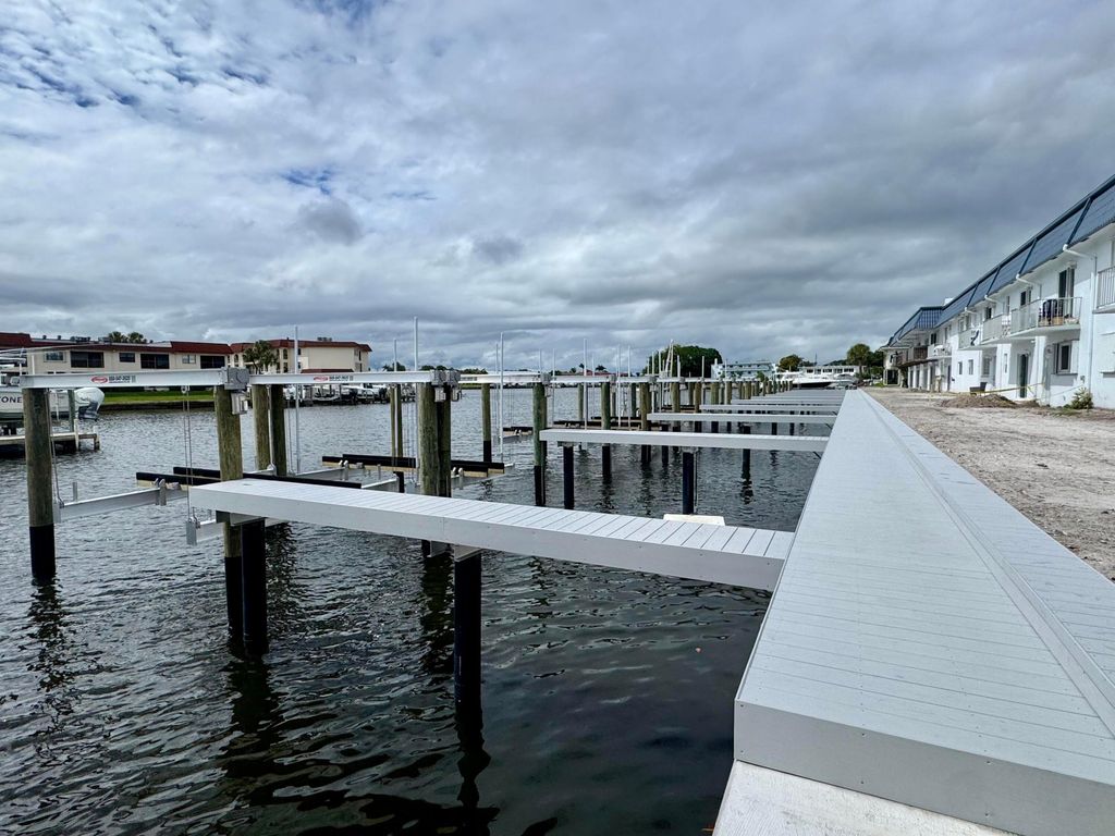 316 Southwind Court 103, North Palm Beach, FL 33408