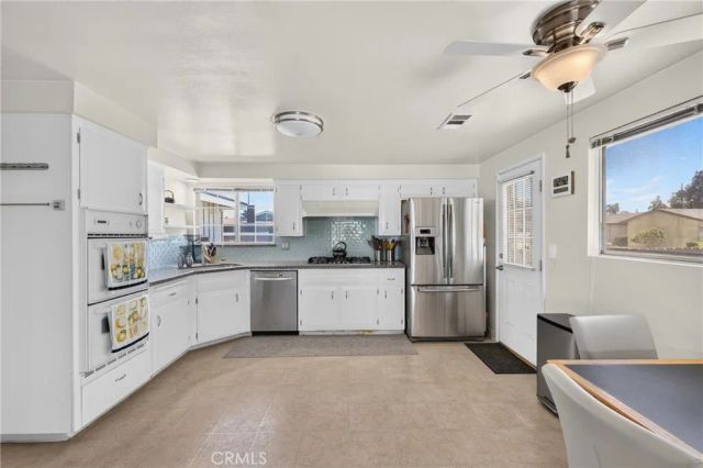 1633 E Clarion, Carson, CA 90745
