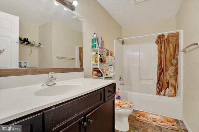 836 W LOCUST ST, York, PA 17401