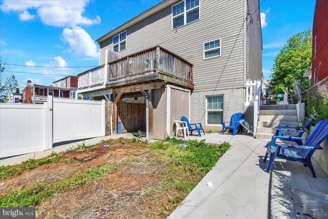 836 W LOCUST ST, York, PA 17401