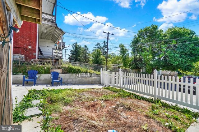 836 W LOCUST ST, York, PA 17401