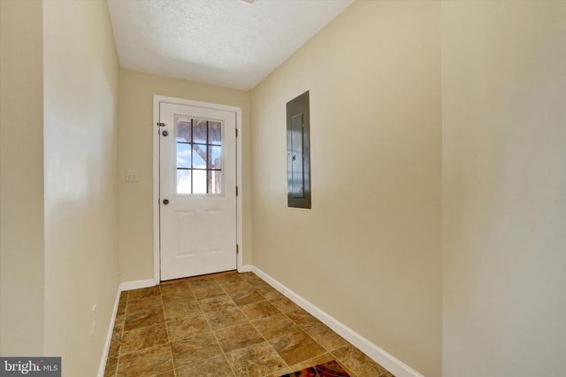 836 W LOCUST ST, York, PA 17401