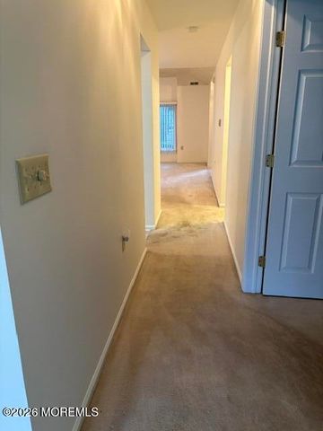 8 Llewellyn Court, Jackson, NJ 08527