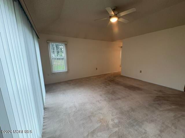 8 Llewellyn Court, Jackson, NJ 08527