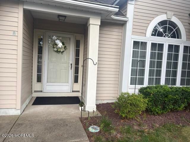 8 Llewellyn Court, Jackson, NJ 08527