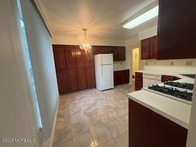 8 Llewellyn Court, Jackson, NJ 08527
