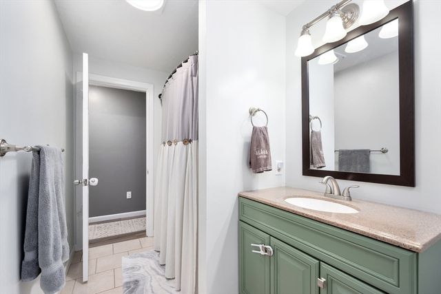 17 Colony Ave, Bourne, MA 02532