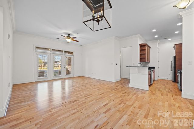 2938 Selwyn Avenue 108, Charlotte, NC 28209