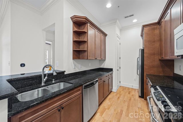 2938 Selwyn Avenue 108, Charlotte, NC 28209