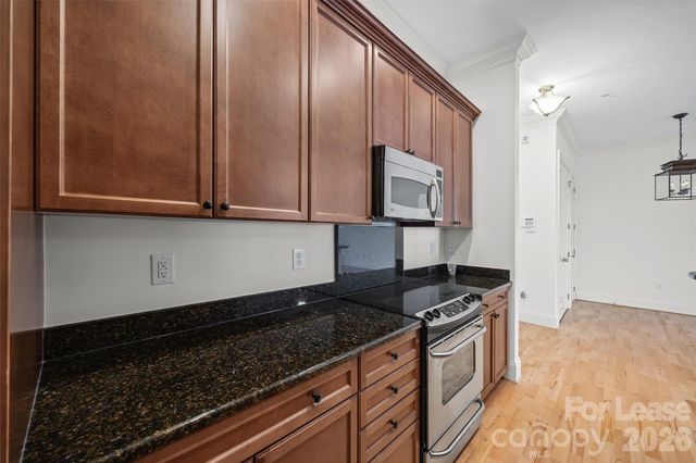 2938 Selwyn Avenue 108, Charlotte, NC 28209