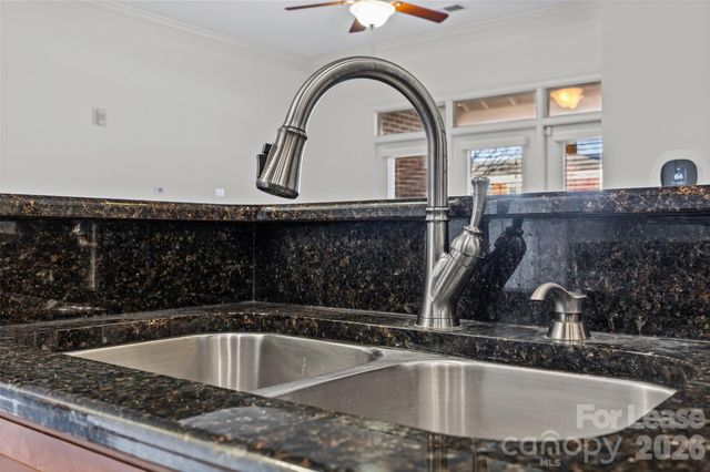 2938 Selwyn Avenue 108, Charlotte, NC 28209