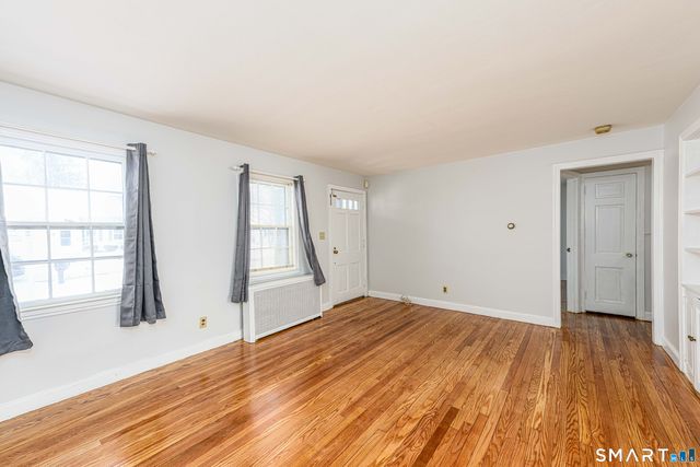 84 Piper Road, Hamden, CT 06514