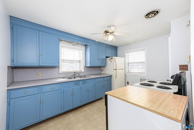 84 Piper Road, Hamden, CT 06514