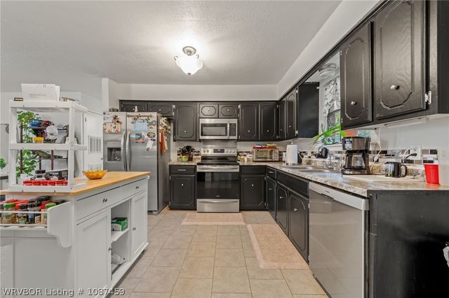 1424 Northwoods Drive, Alma, AR 72921